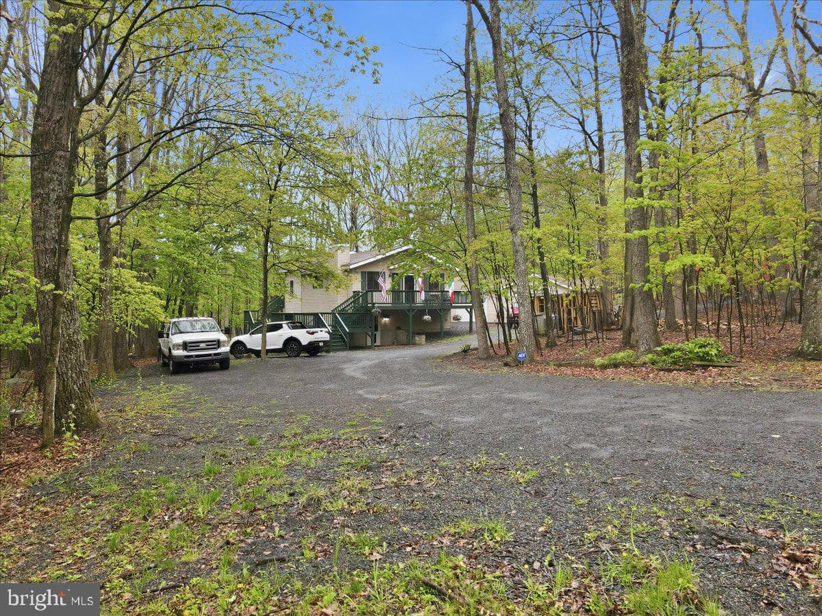 149 Mcmichaels Court photo 71