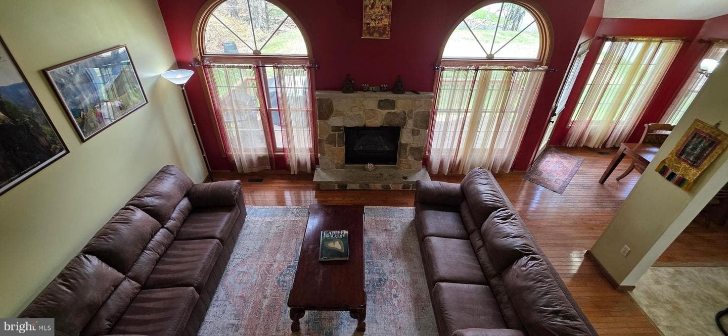 1624 Cotswold Road photo 28