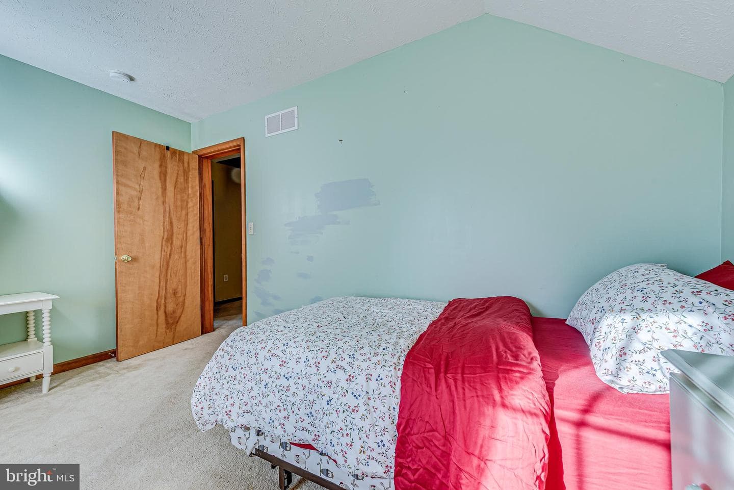 1624 Cotswold Road photo 32