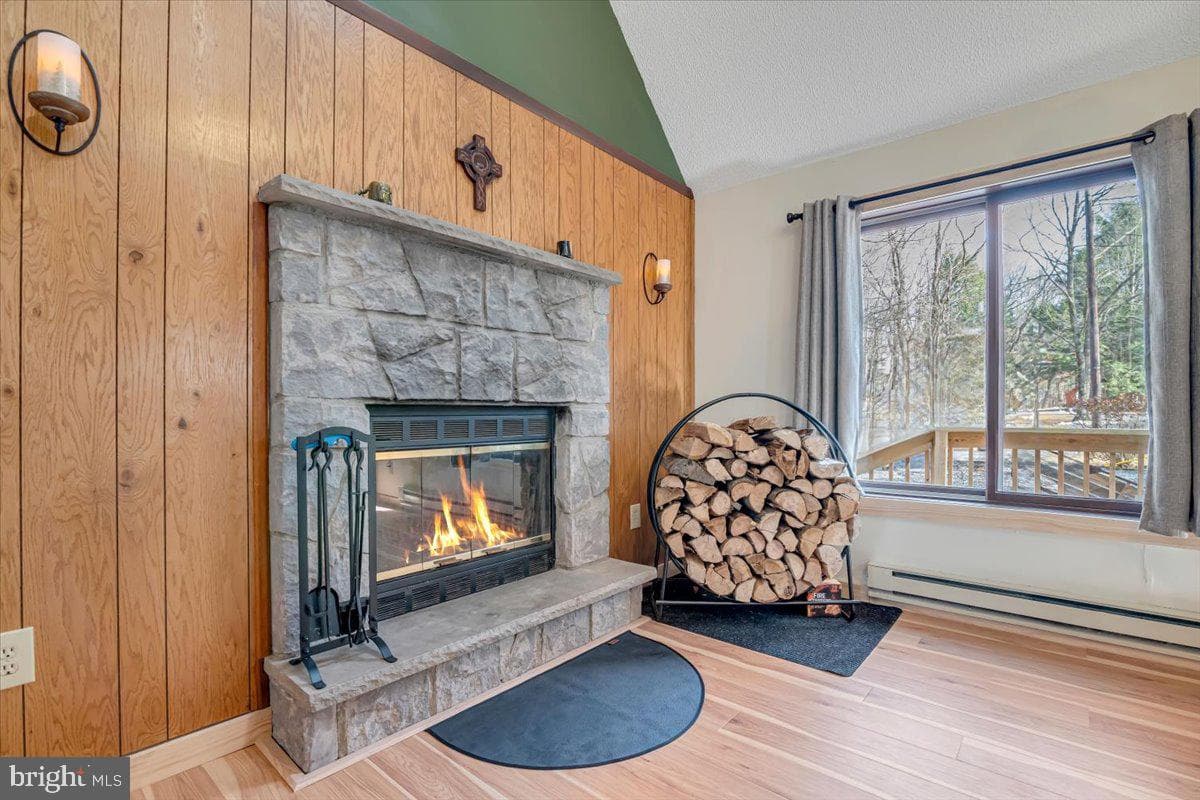 112 Maple Road photo 12