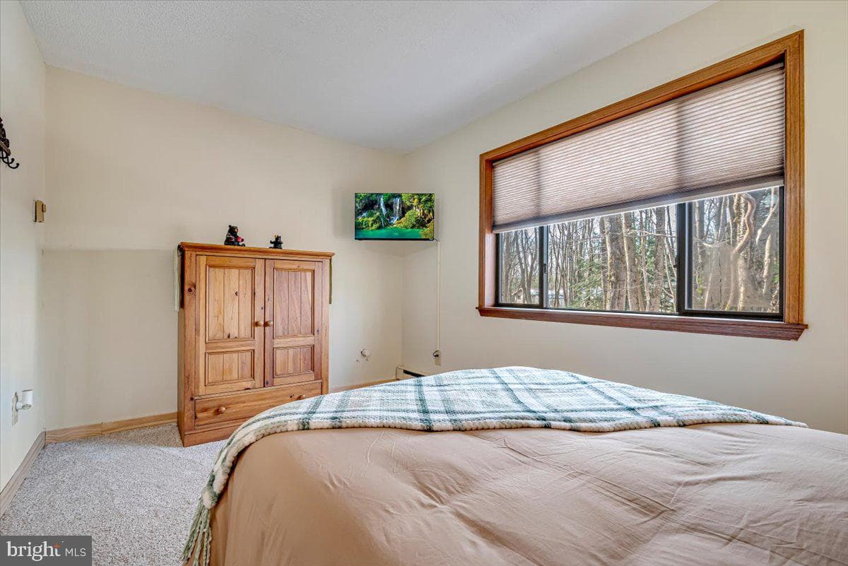 112 Maple Road photo 16