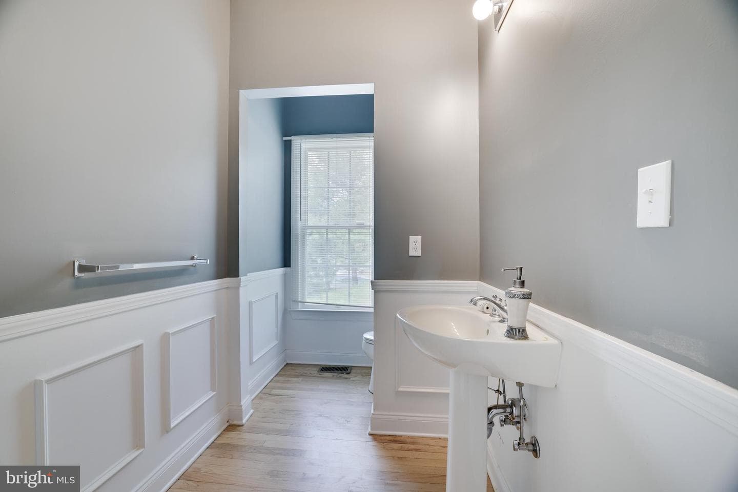 258 Rising Meadow Way photo 31