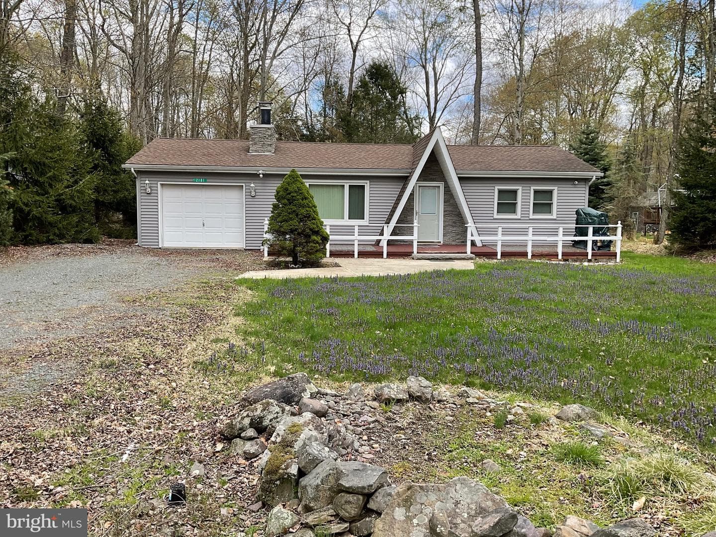 2181 Tuscarora Drive photo 1