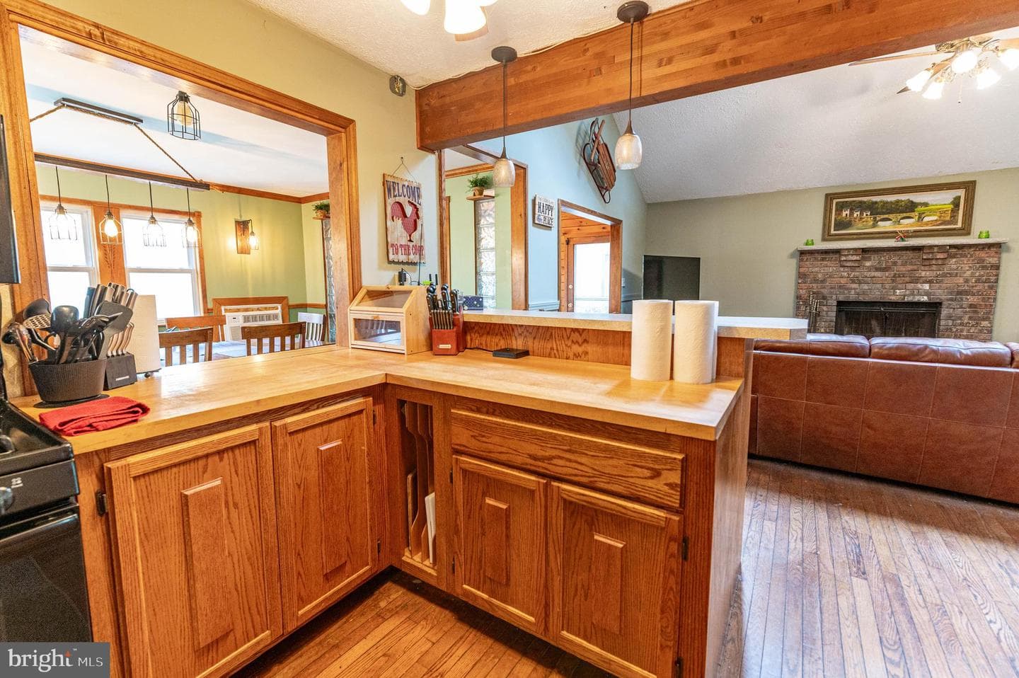 1328 Winding Way photo 12