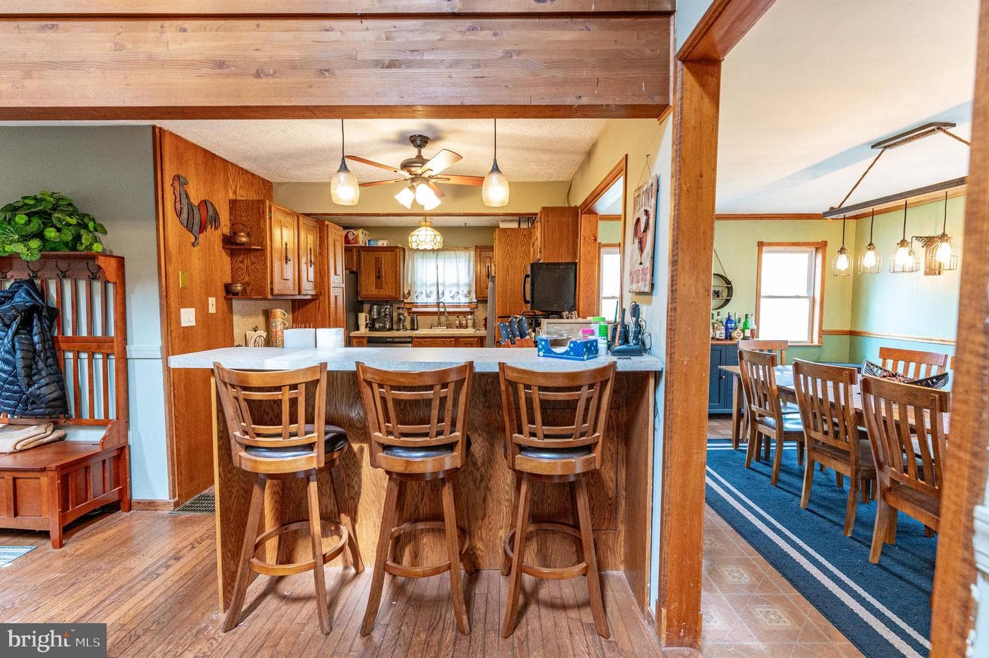 1328 Winding Way photo 13