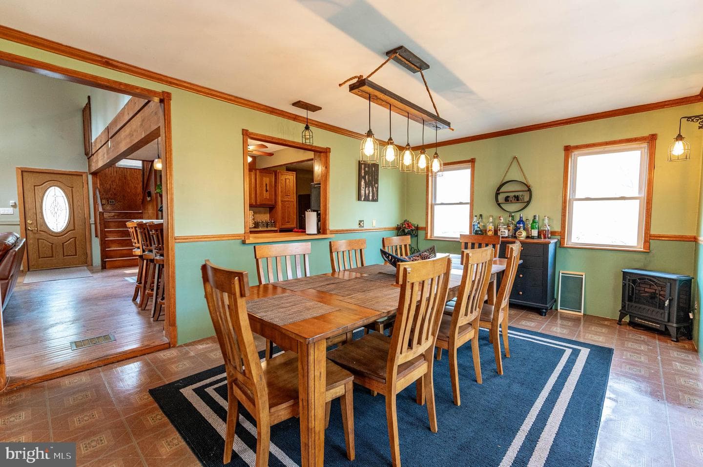 1328 Winding Way photo 14