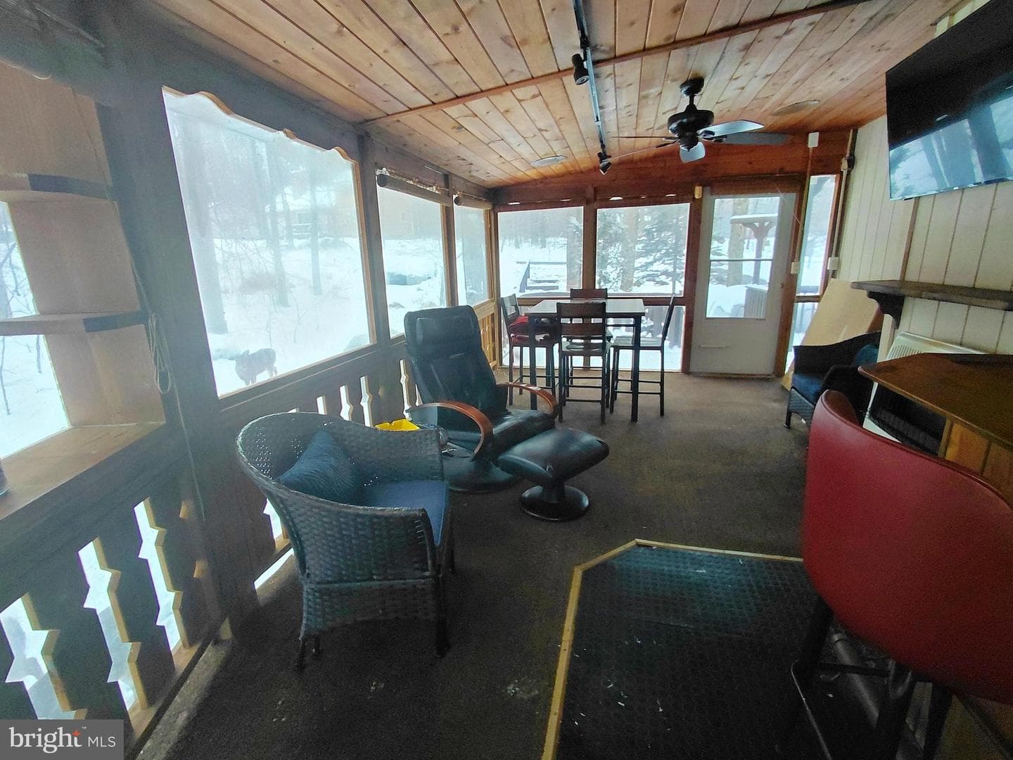 1328 Winding Way photo 21