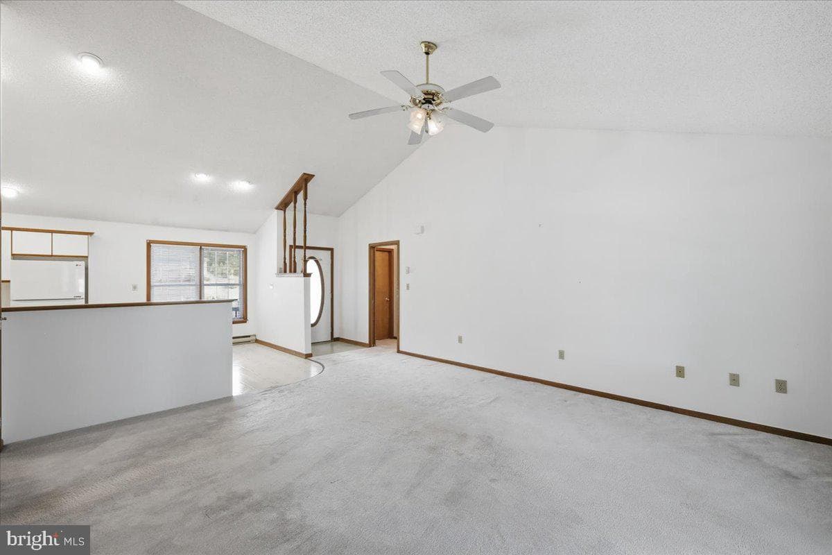 166 Regency Lane photo 20