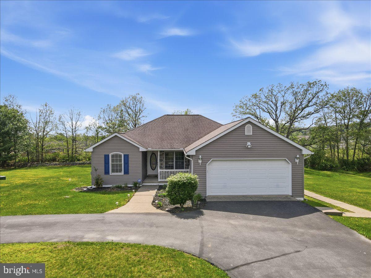 166 Regency Lane photo 49