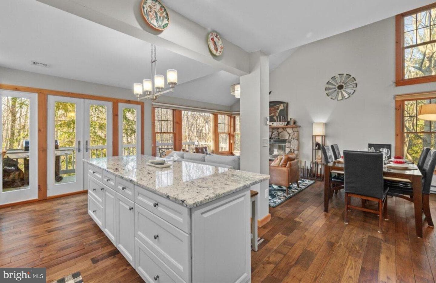 155 Pine Court #E photo 10