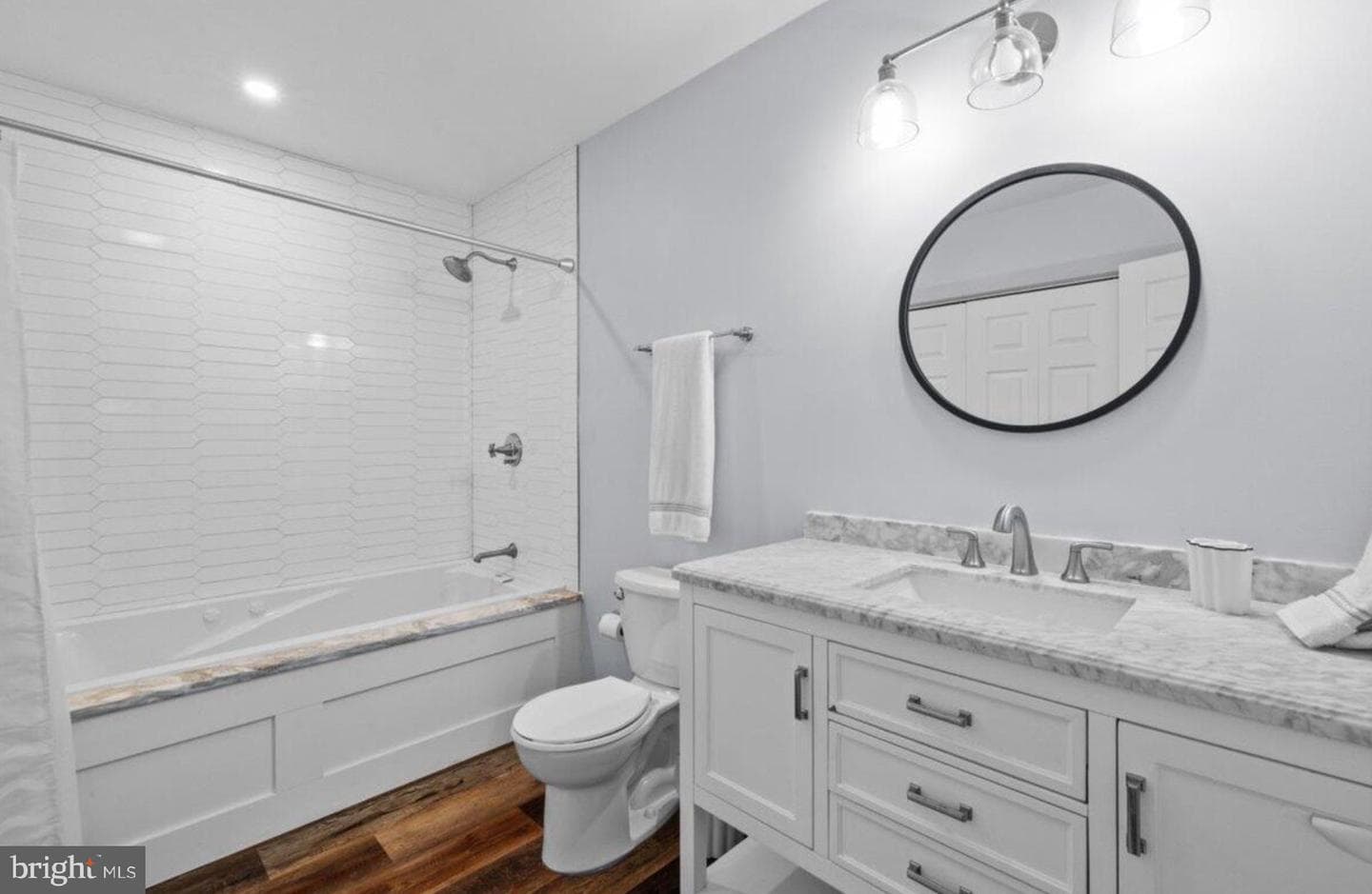 155 Pine Court #E photo 25