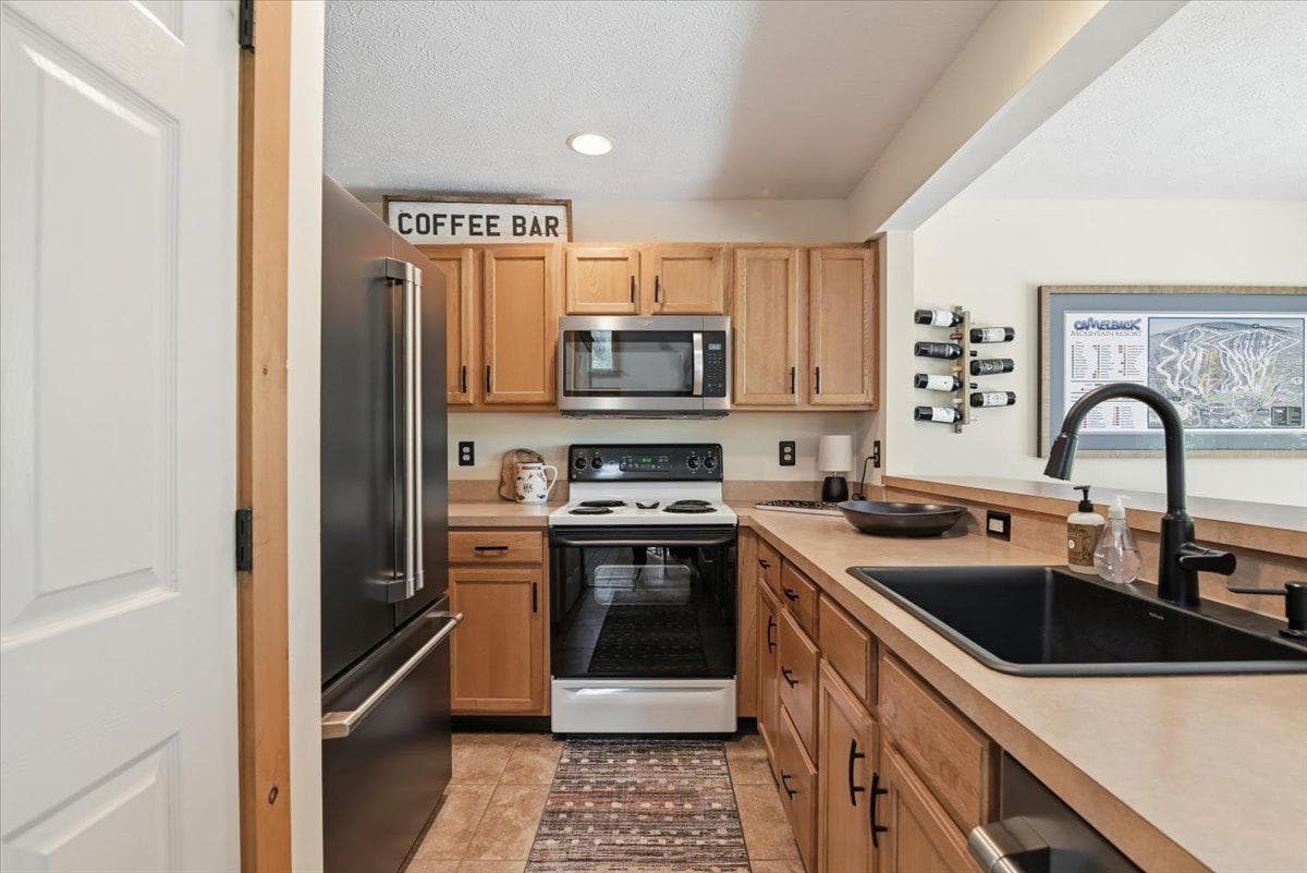 344 Hemlock Lane photo 20