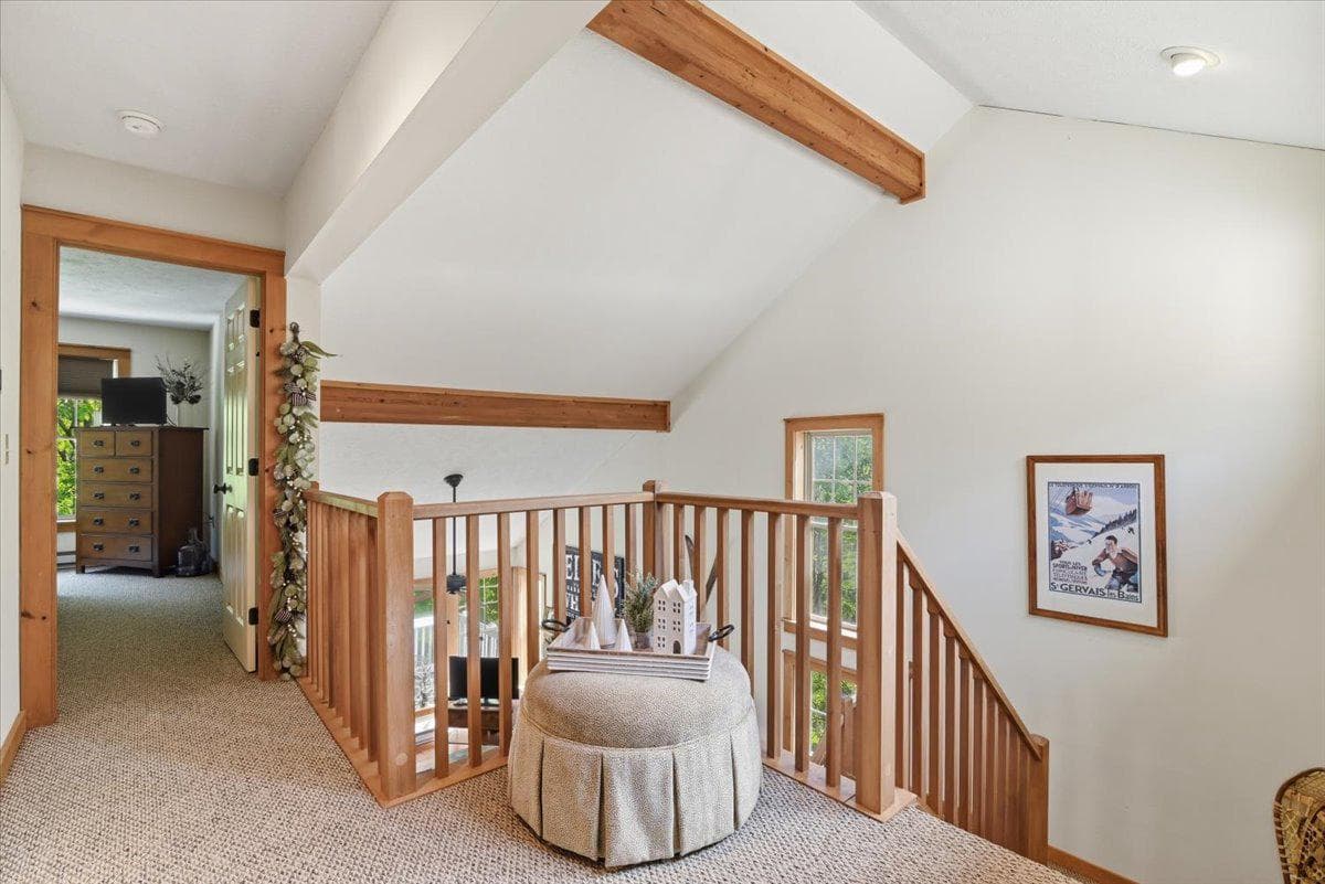 344 Hemlock Lane photo 29