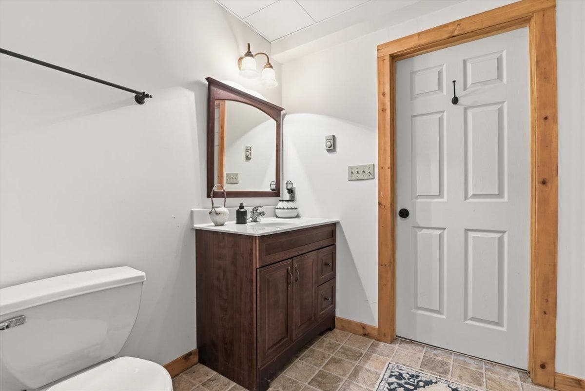 344 Hemlock Lane photo 46