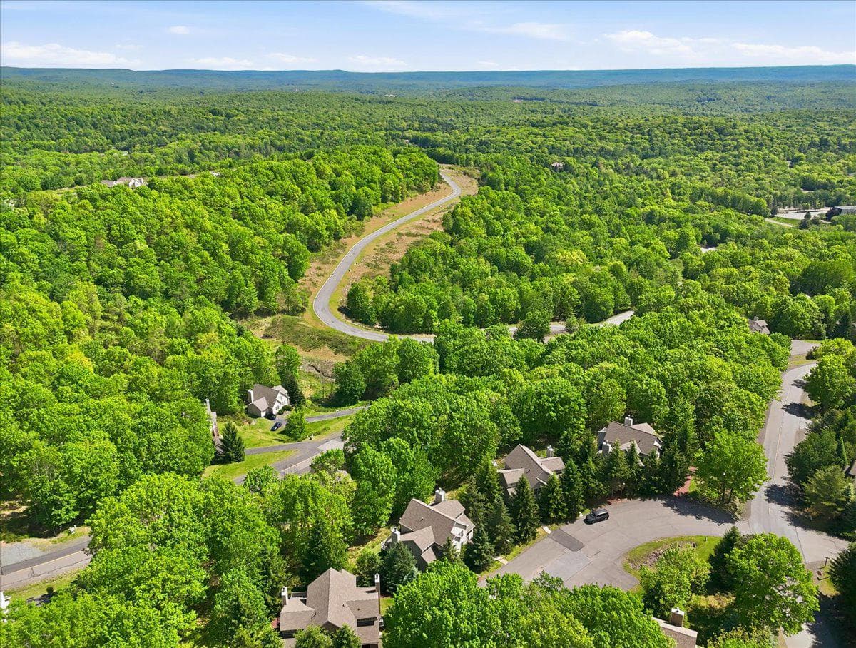344 Hemlock Lane photo 50