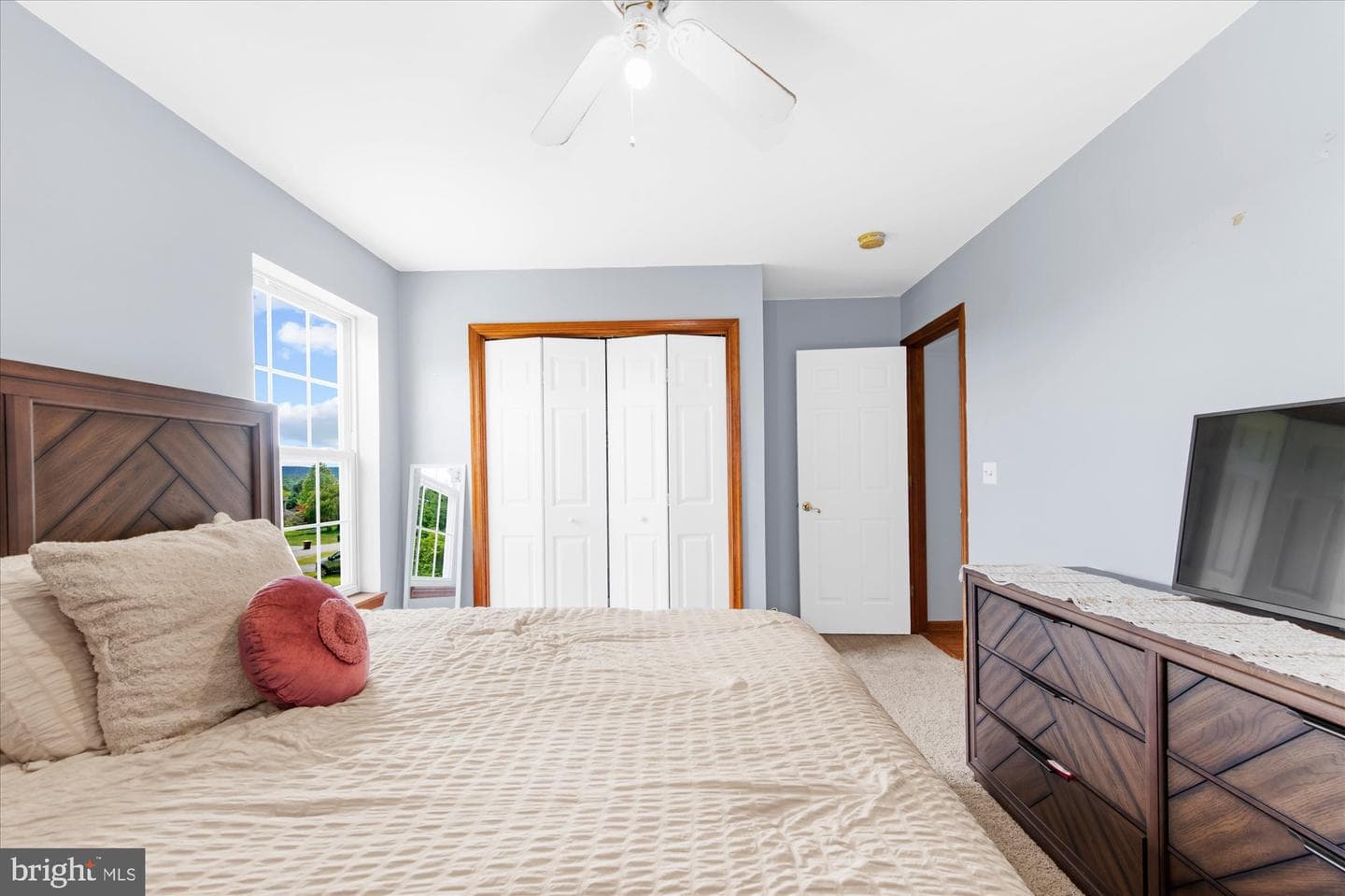 207 Stacia Way photo 17
