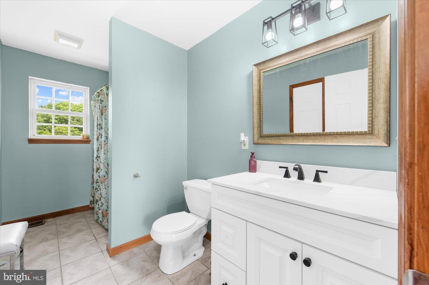 207 Stacia Way photo 22