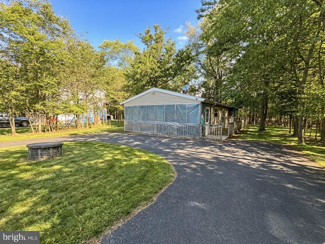 1841 Shadyside Drive photo 3