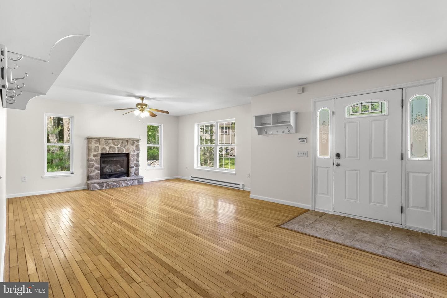 1229 Fern Drive photo 6