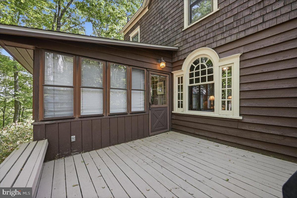 90 Oak Lane photo 74