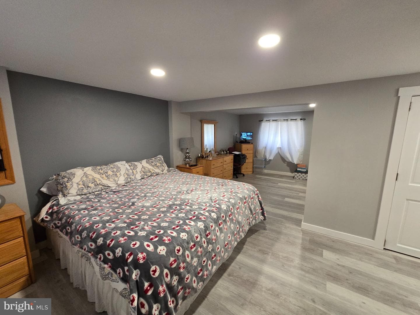 1293 Winding Way photo 10