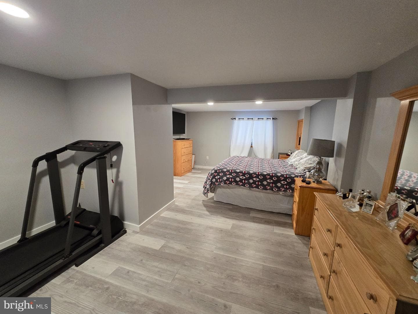 1293 Winding Way photo 12