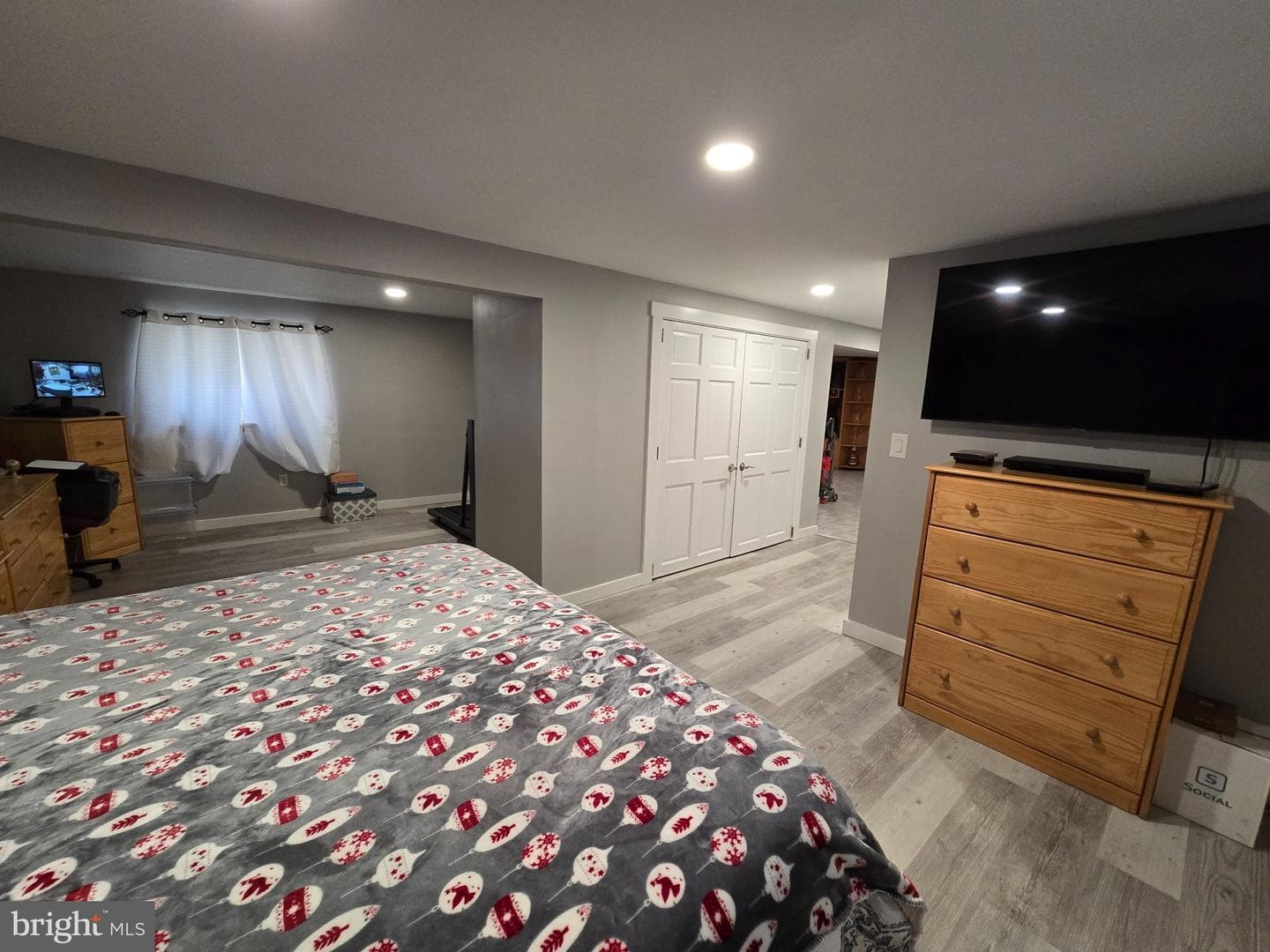 1293 Winding Way photo 13