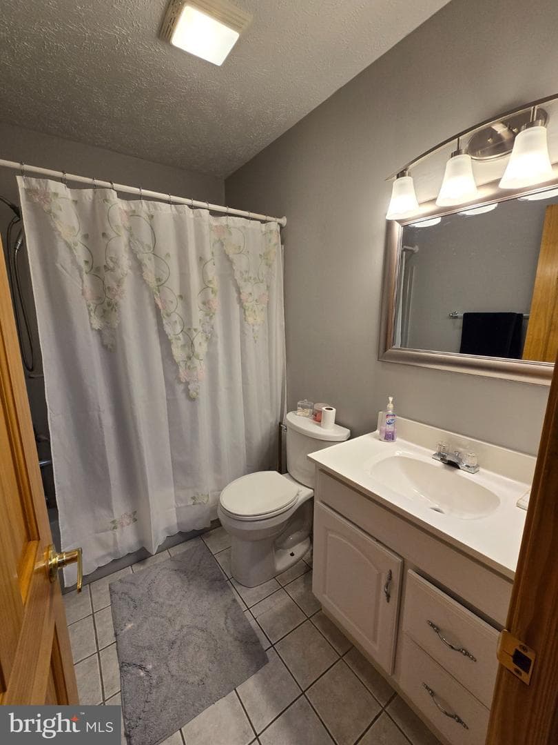 1293 Winding Way photo 18