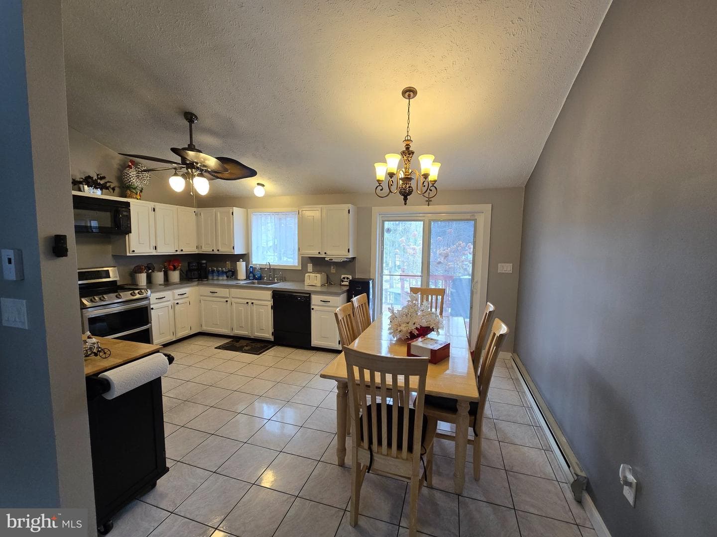1293 Winding Way photo 32