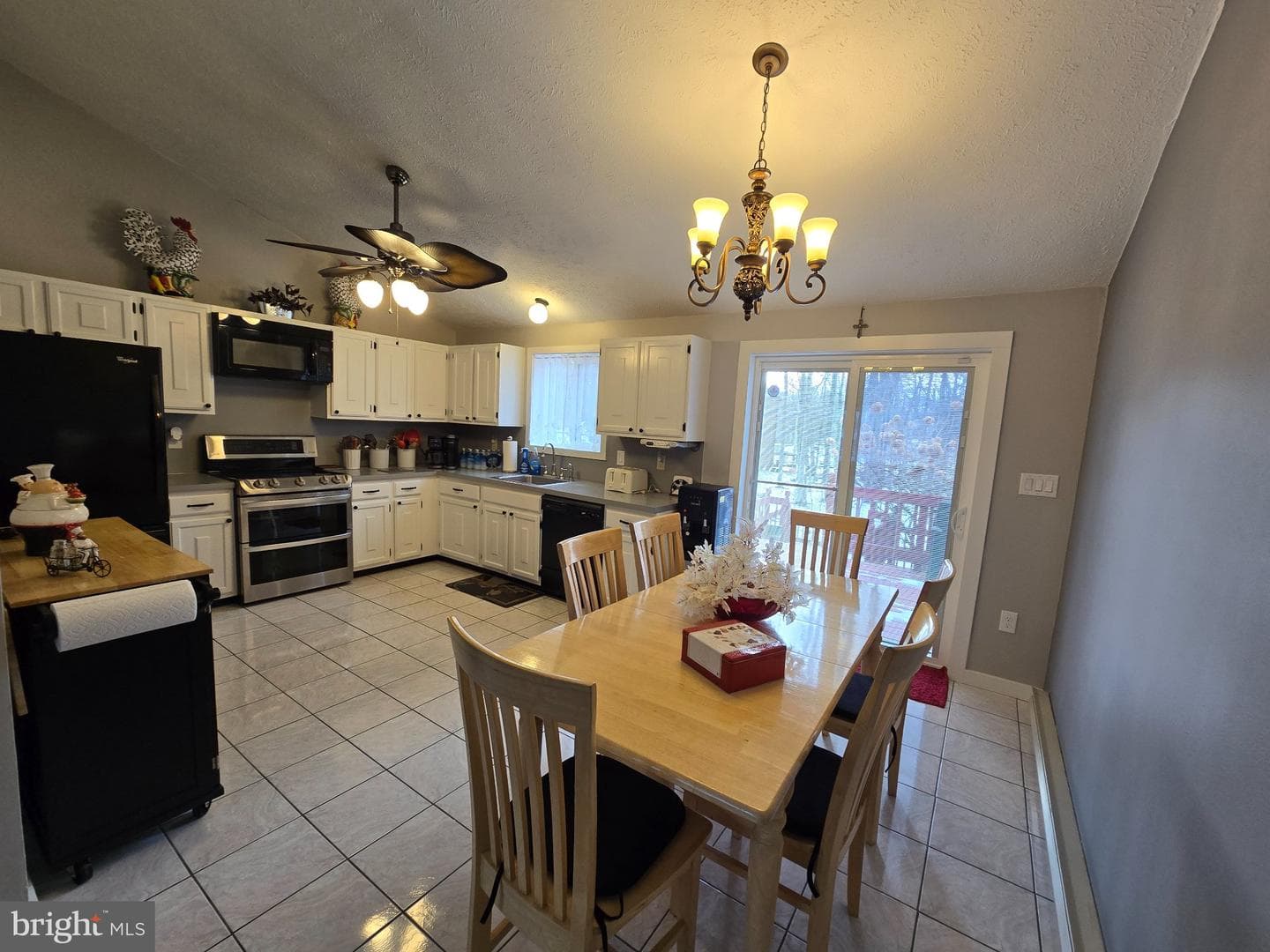 1293 Winding Way photo 33