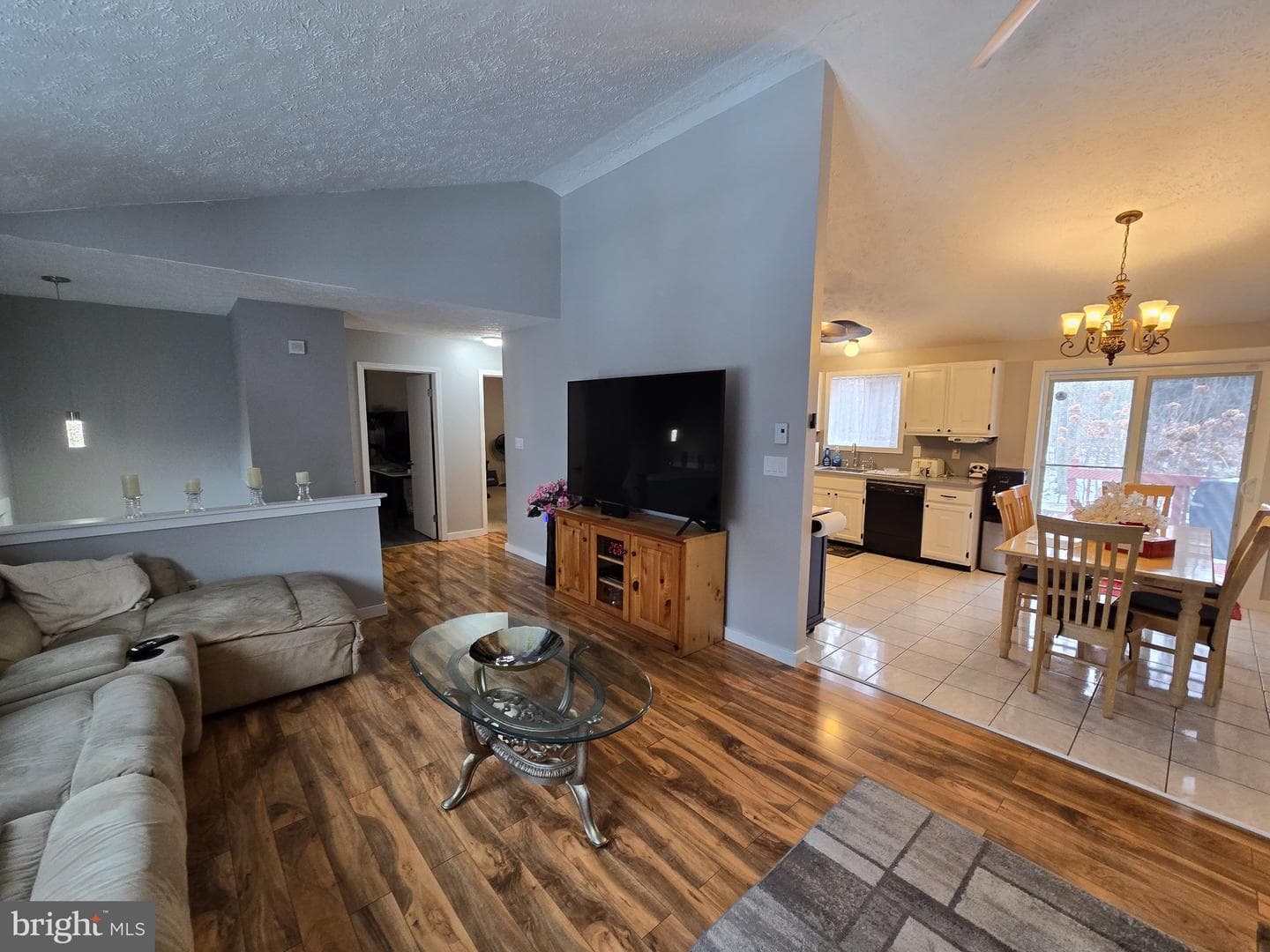 1293 Winding Way photo 4