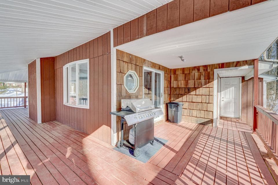 143 Cathleen Drive photo 43