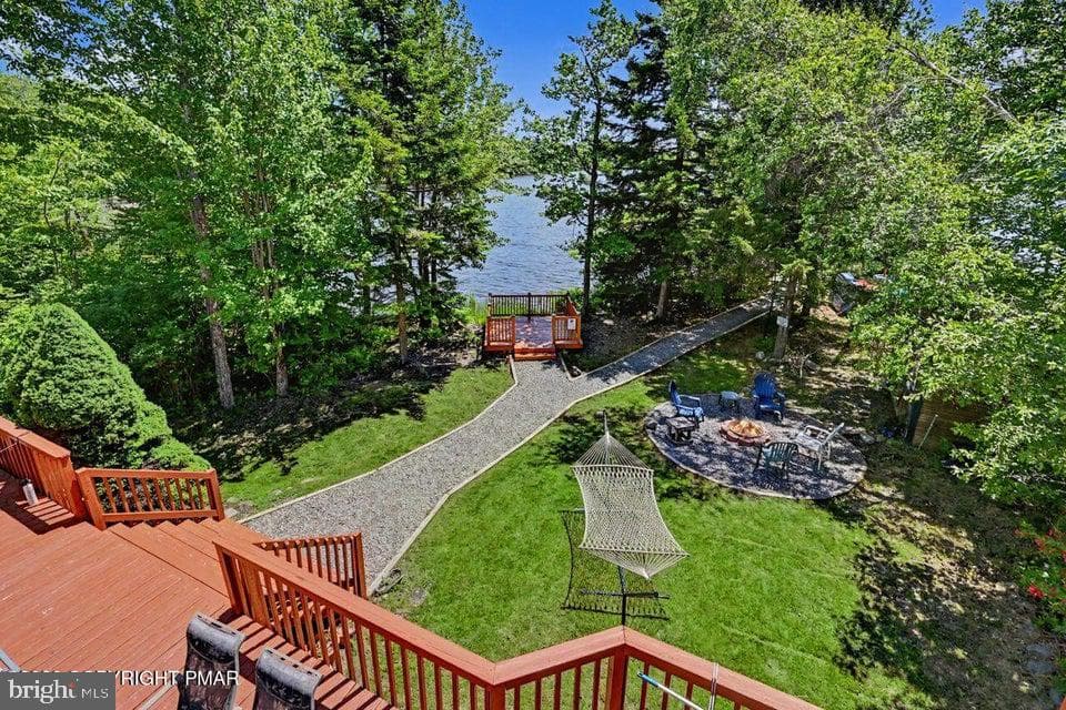 211 Nadine Boulevard photo 10