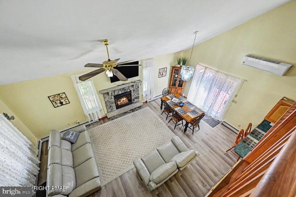 211 Nadine Boulevard photo 23