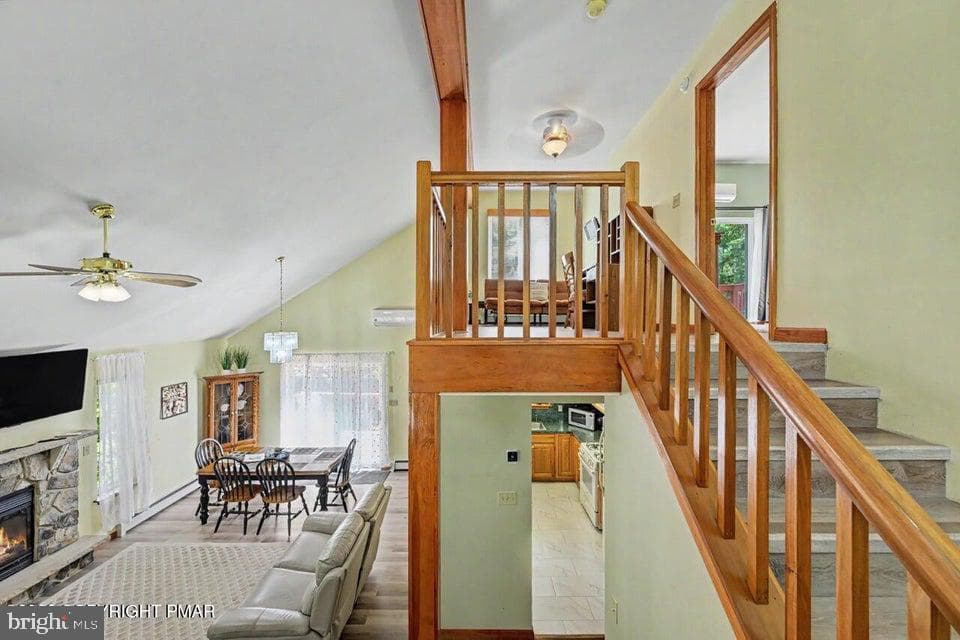 211 Nadine Boulevard photo 24