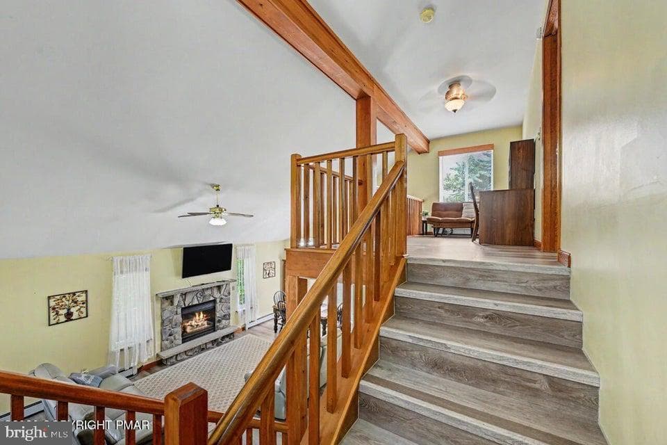 211 Nadine Boulevard photo 38