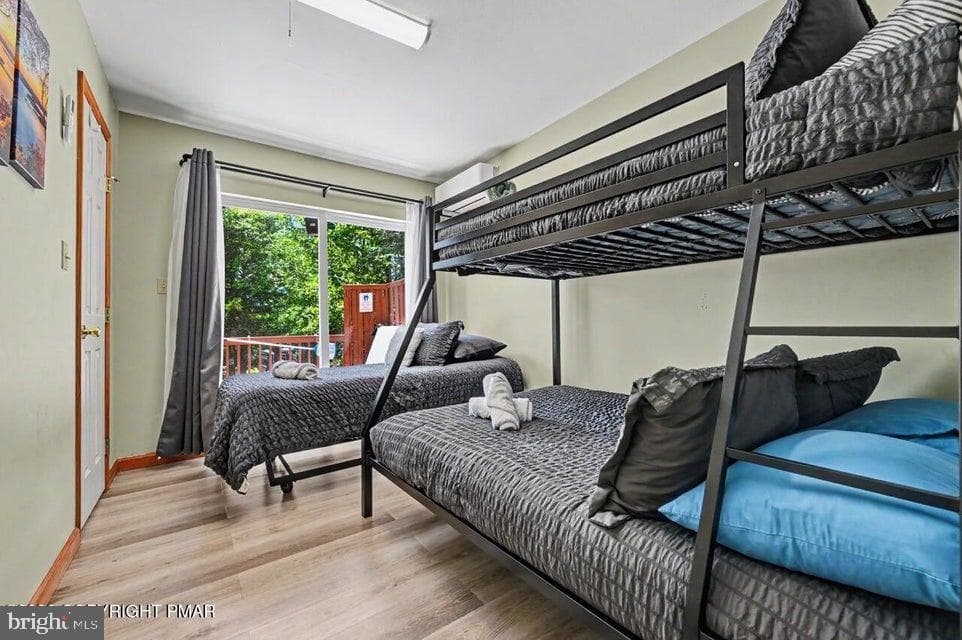 211 Nadine Boulevard photo 42