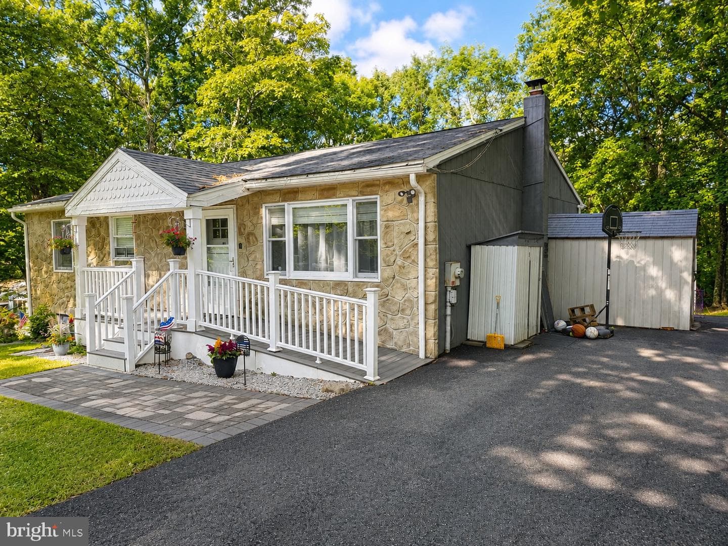 179 Darcy Drive photo 3