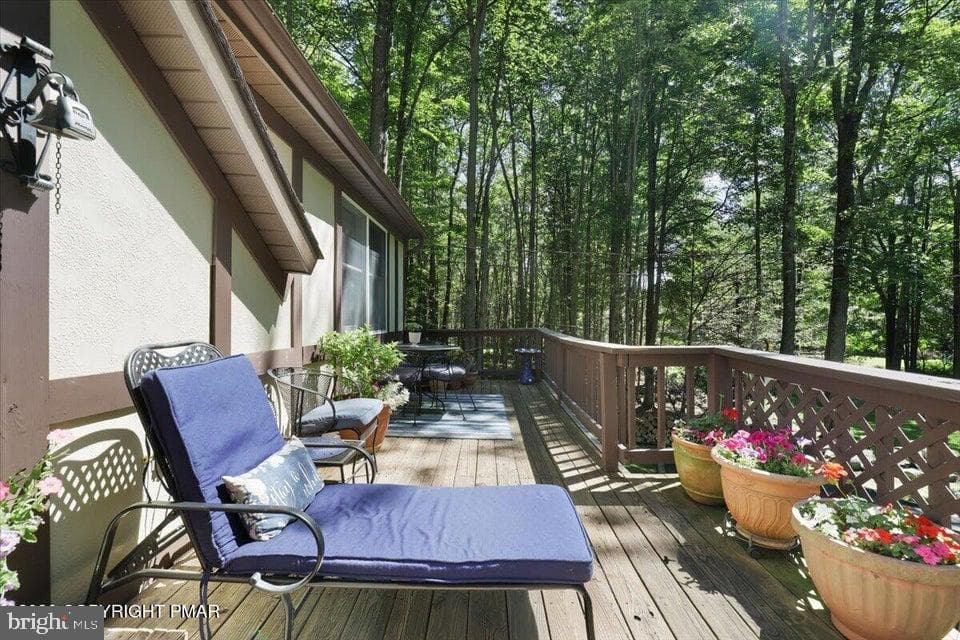 137 Outer Drive photo 11