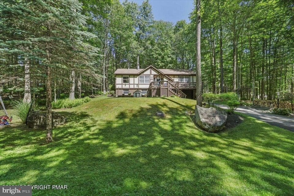 137 Outer Drive photo 5