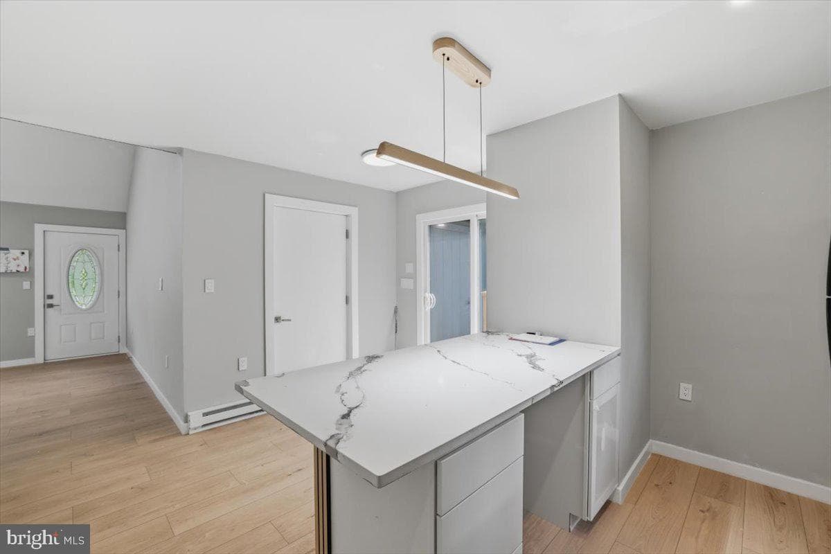 8934 Deerfield Road photo 16