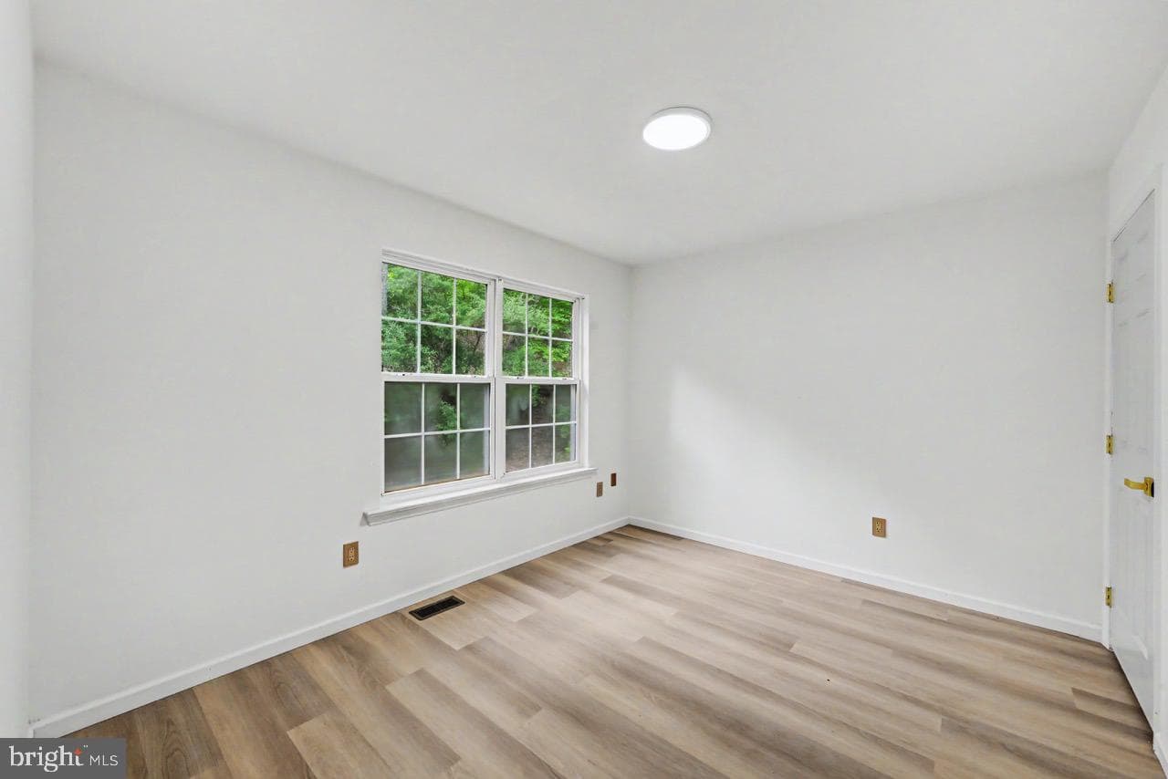 112 Cedar Lane photo 35