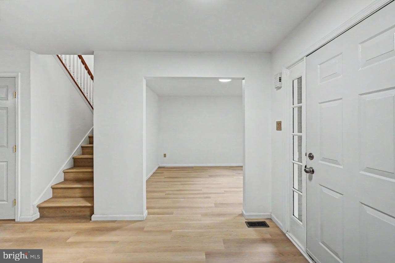 112 Cedar Lane photo 6