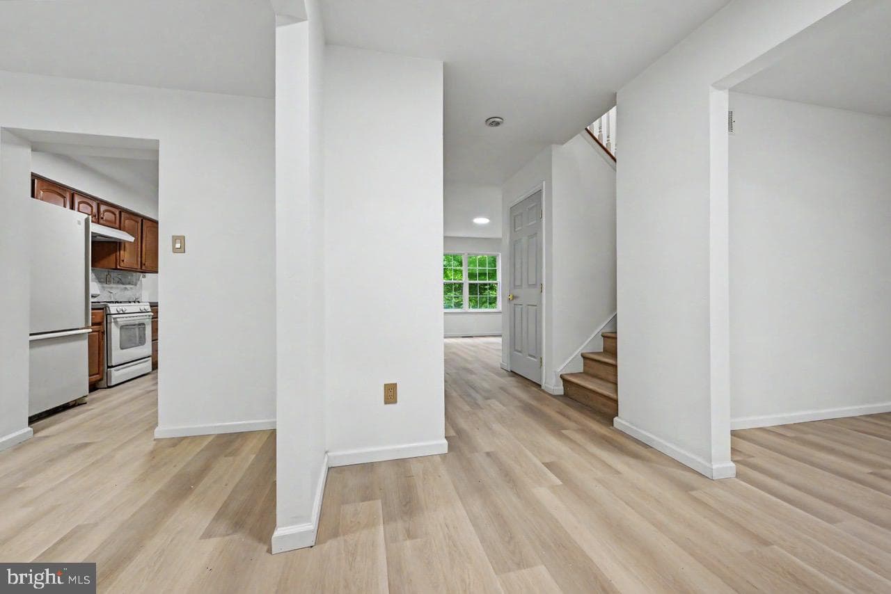 112 Cedar Lane photo 9
