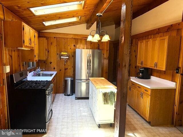 241 Champlain Drive photo 7
