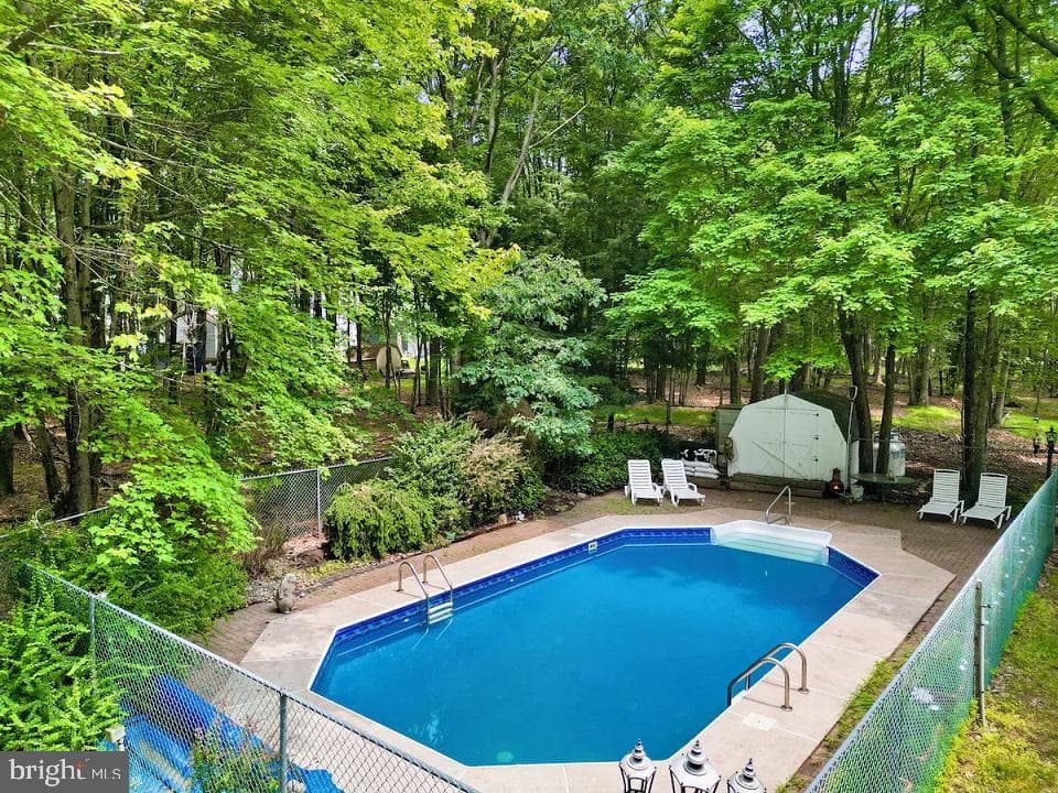 271 N Shore Drive photo 6