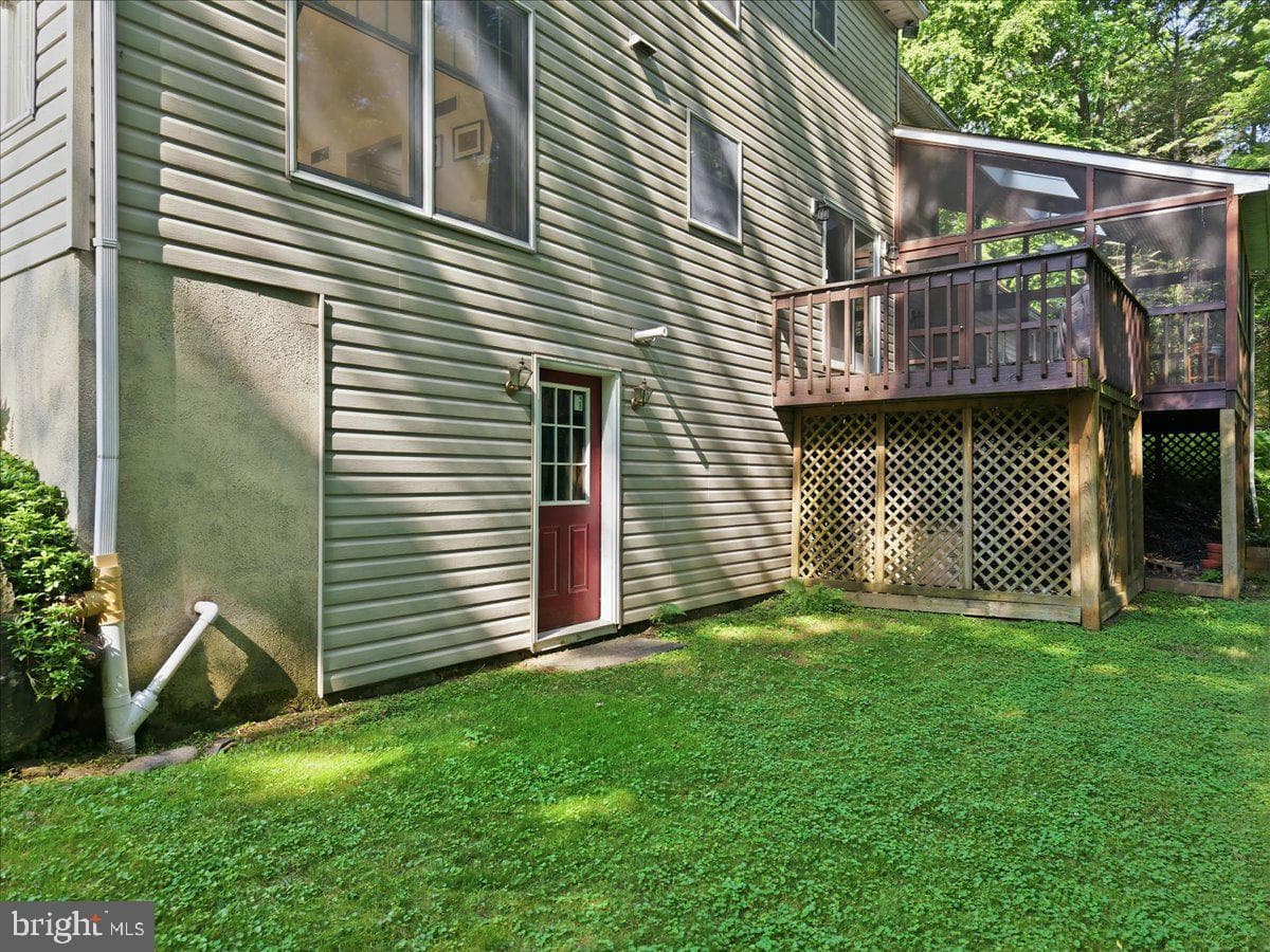 875 Greenview Drive photo 55