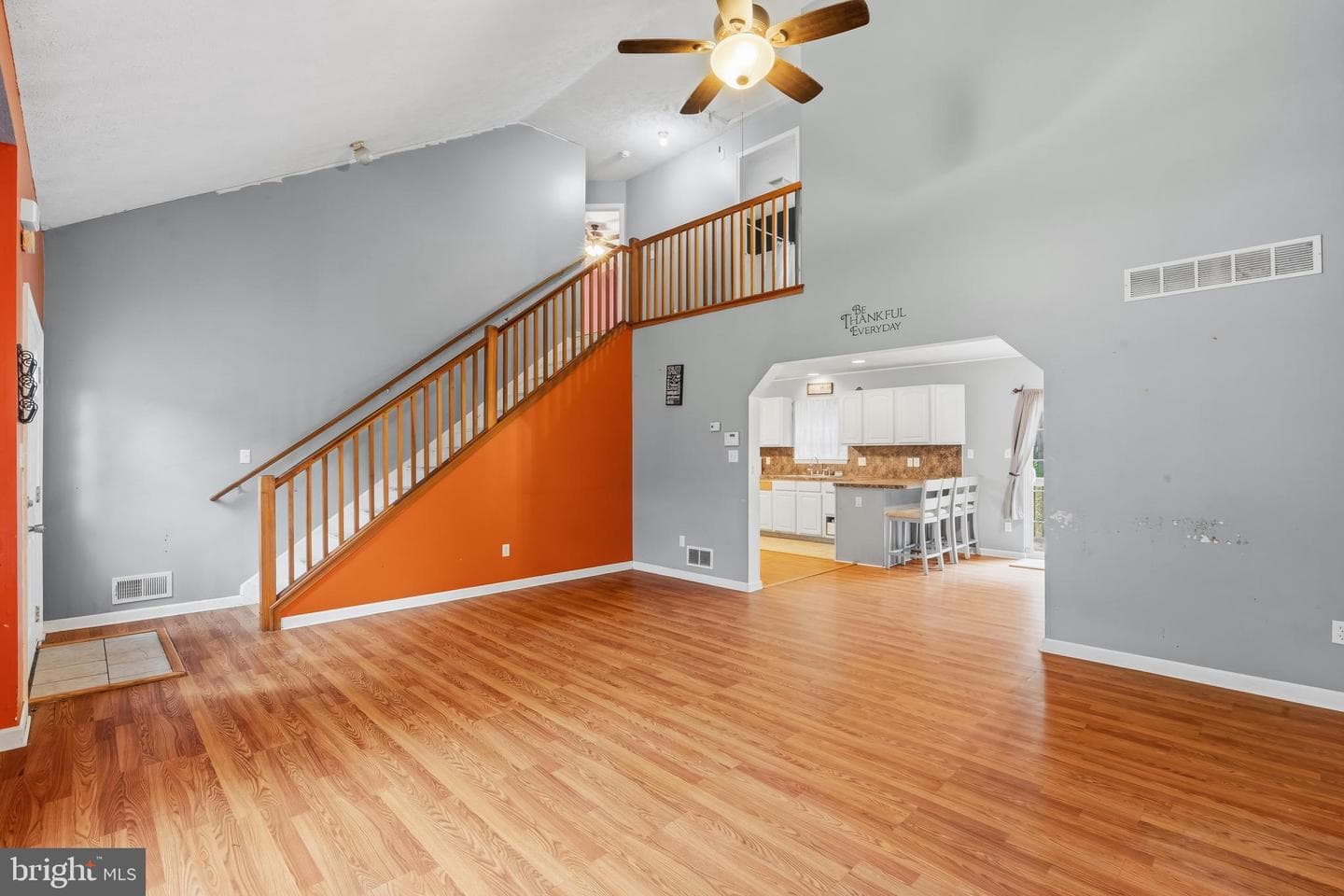 1124 Cambell Way photo 8