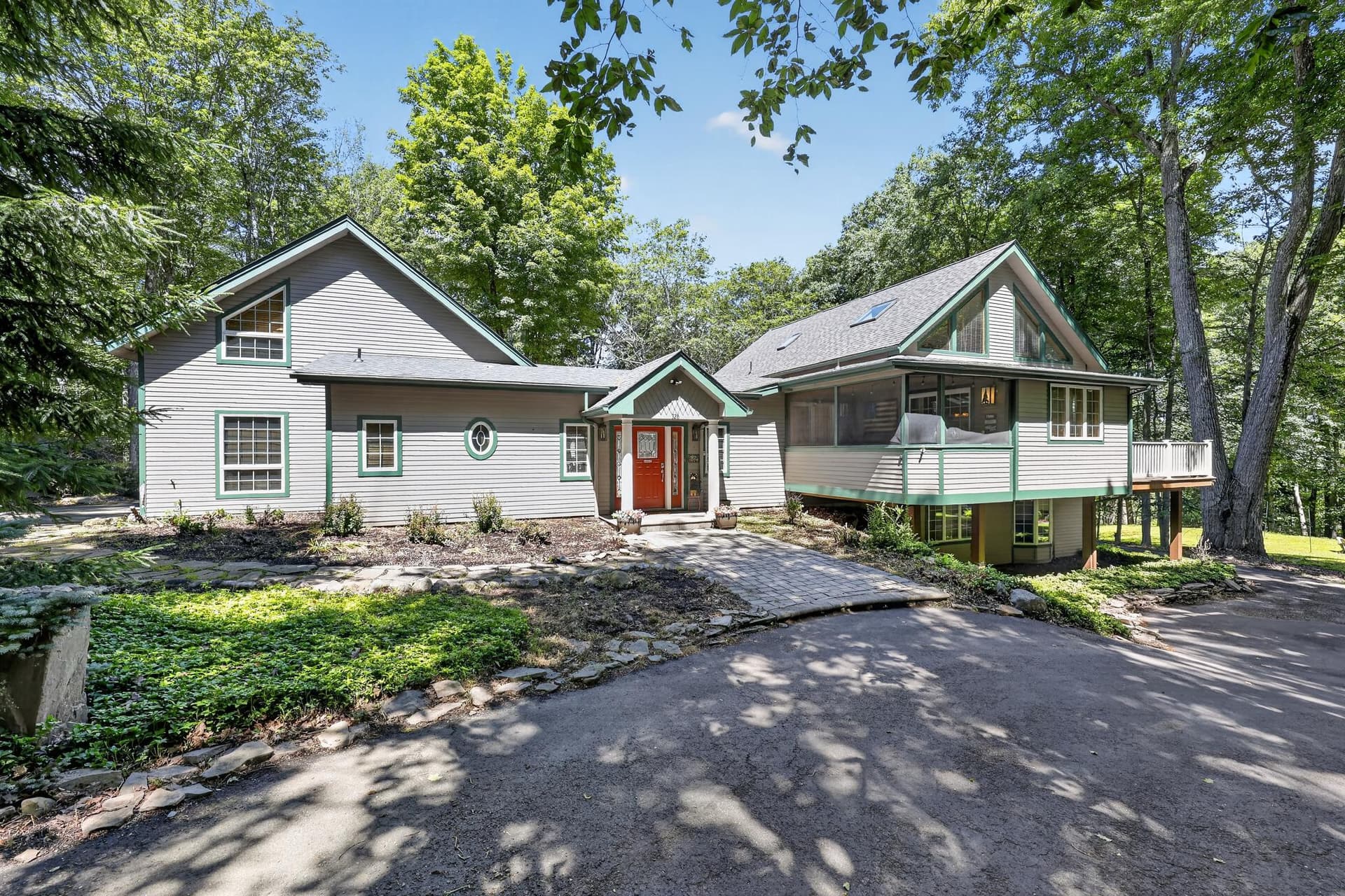 326 Fawn Road photo 1
