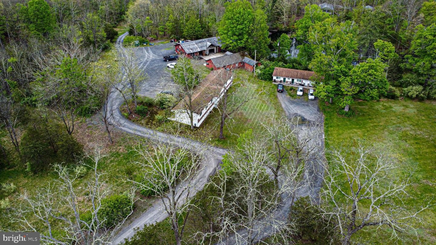 174 Sports Camp Road photo 1